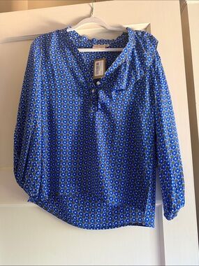Women's Blue Geometric Split-Neck Blouse